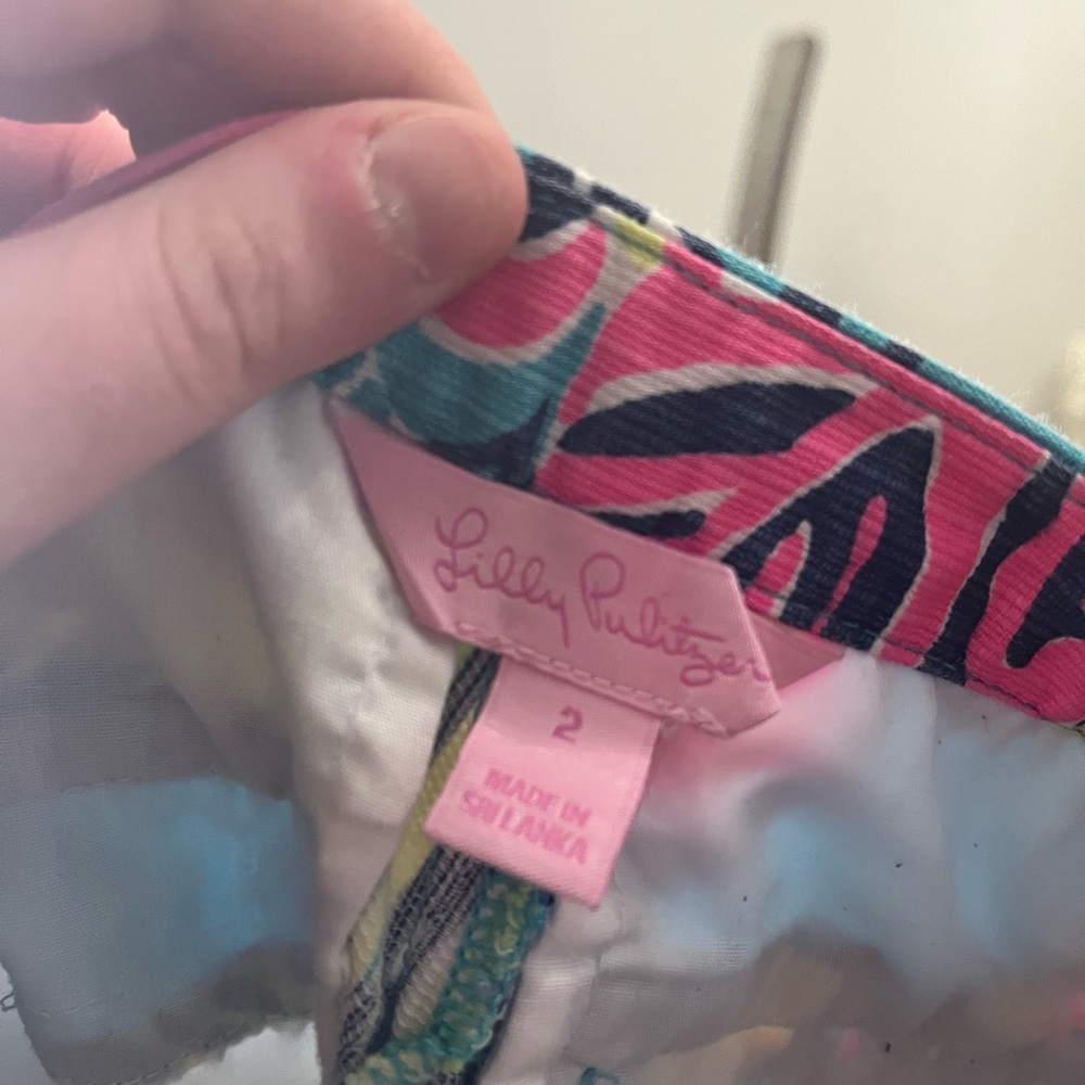 Lilly Pulitzer Shorts - Picture 5 of 7